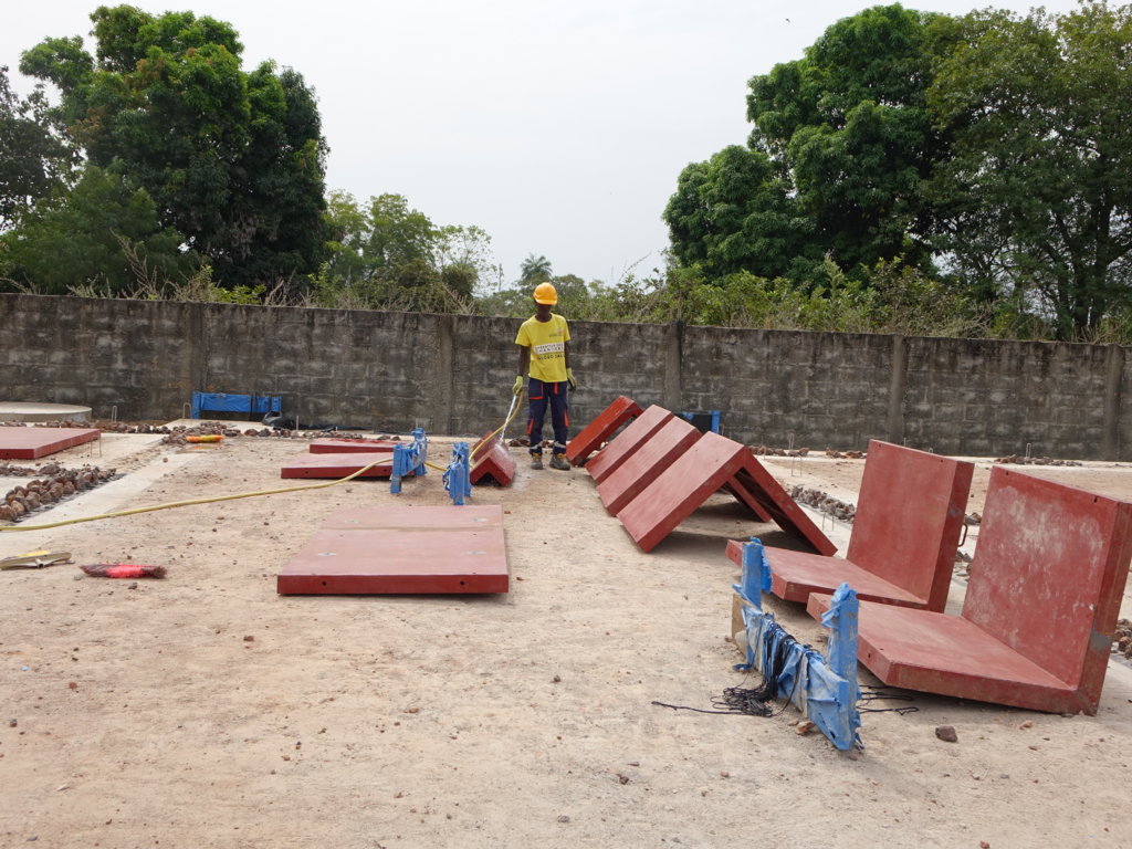 Formazione in Rammed Earth, architetture sostenibile in Africa con Baliuo Salo